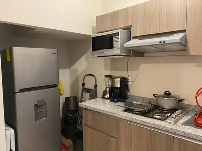 Una cocina o zona de cocina en Paraiso Familiar Laguna Alberca y WiFi 150 Mbps