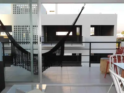 Una cocina o zona de cocina en Papaya Condo Acapulco Diamante -Solo Adultos