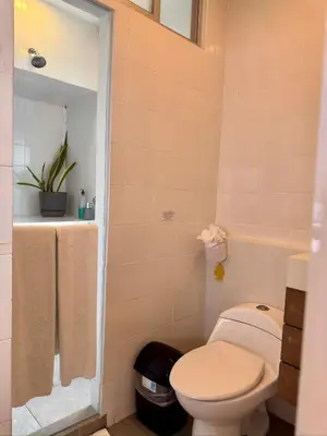 Un baño de Papaya Condo Acapulco Diamante -Solo Adultos
