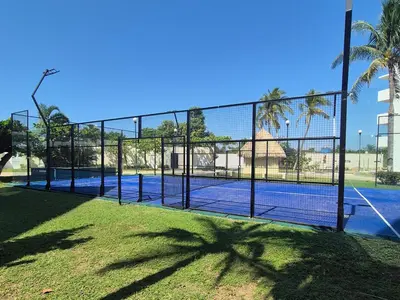 Instalaciones para jugar a tenis o squash en Departamento con Club Playa Acapulco Diamante 4Rec o alrededores