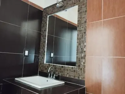 Un baño de Calli Sofi Posada