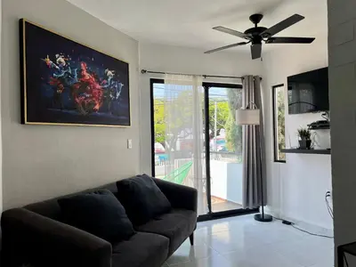 Una televisión o centro de entretenimiento en Departamento Cumbres