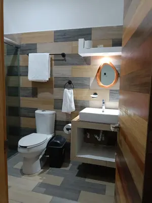 Un baño de Hotel Axolotl