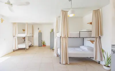 Cama o camas de una habitación en SurfNest Tamarindos