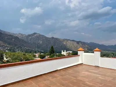 Vista general de una montaña o vista desde el hotel