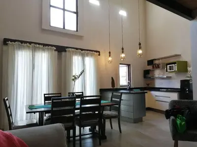 Una cocina o zona de cocina en Hermoso Loft en Valquirico, Lofts Frontana.
